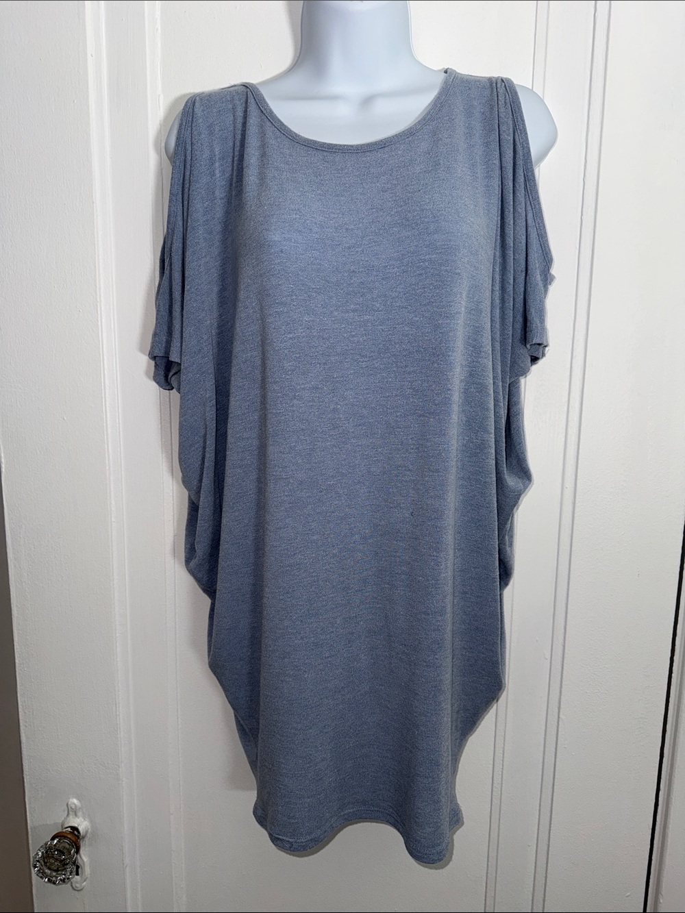 Jolie Cold-Shoulder Tunic in Slate Blue size XS